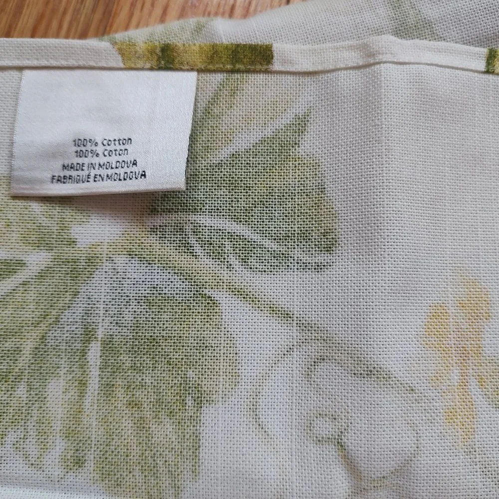 Williams Sonoma 2 Botanical Pumpkin and Gourd Print Towels Set Towel White Green